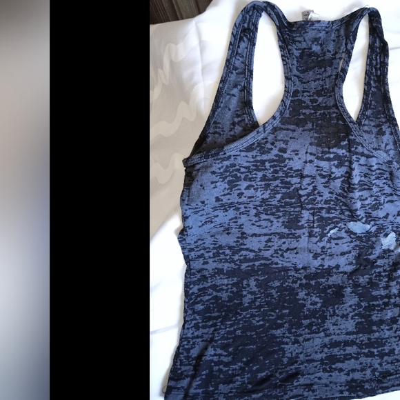 Authentic Hawaii tank top size Small - Picture 2 of 4